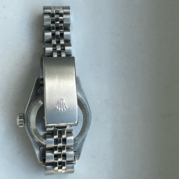 2002 Rolex Ladies Datejust White gold fluted bezel and stainless steel bracelet - Picture 8 of 11